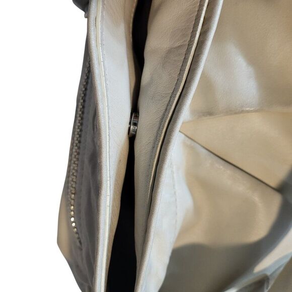 Coach Leather Hobo Shoulder Crossbody Bag Style 13411 Off-White Silver Hardware - Picture 12 of 16